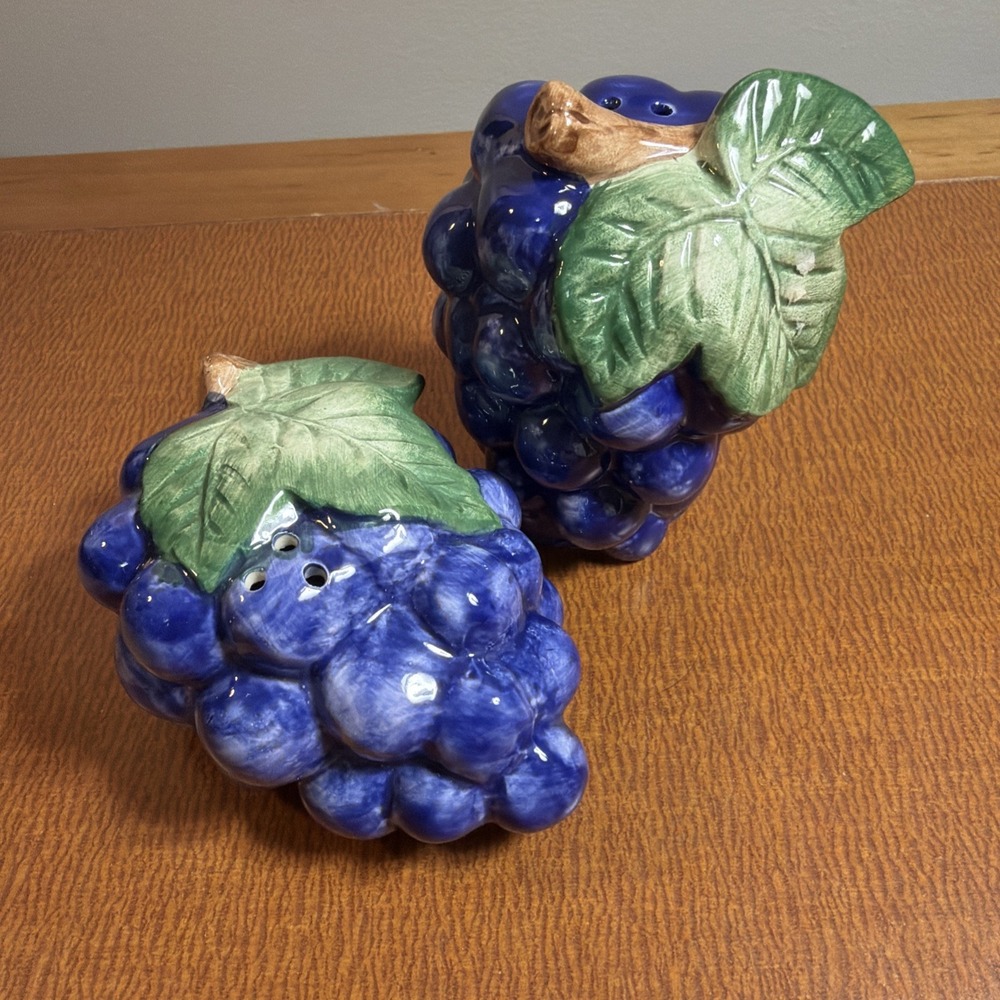 Vtg Fitz and Floyd Salt and Pepper Shakers "Sonoma" Pattern Grape Clusters